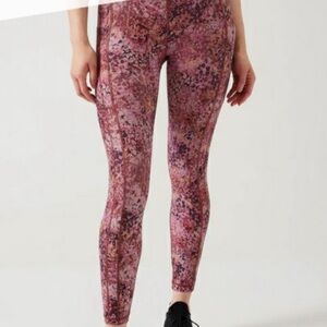 Athleta Ultimate Stash 7/8 Tight Legging